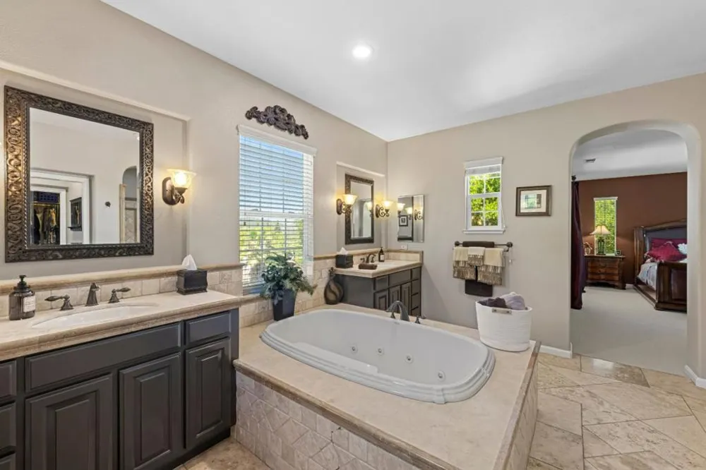2730 Club Drive Gilroy, CA 95020