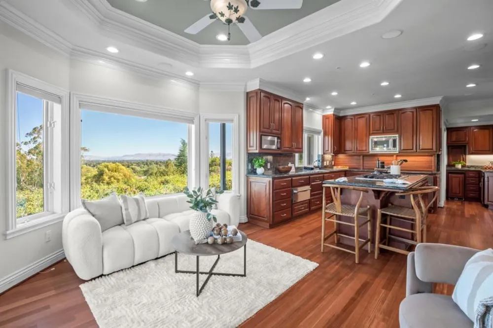 15217 Sobey Road Saratoga, CA 95070