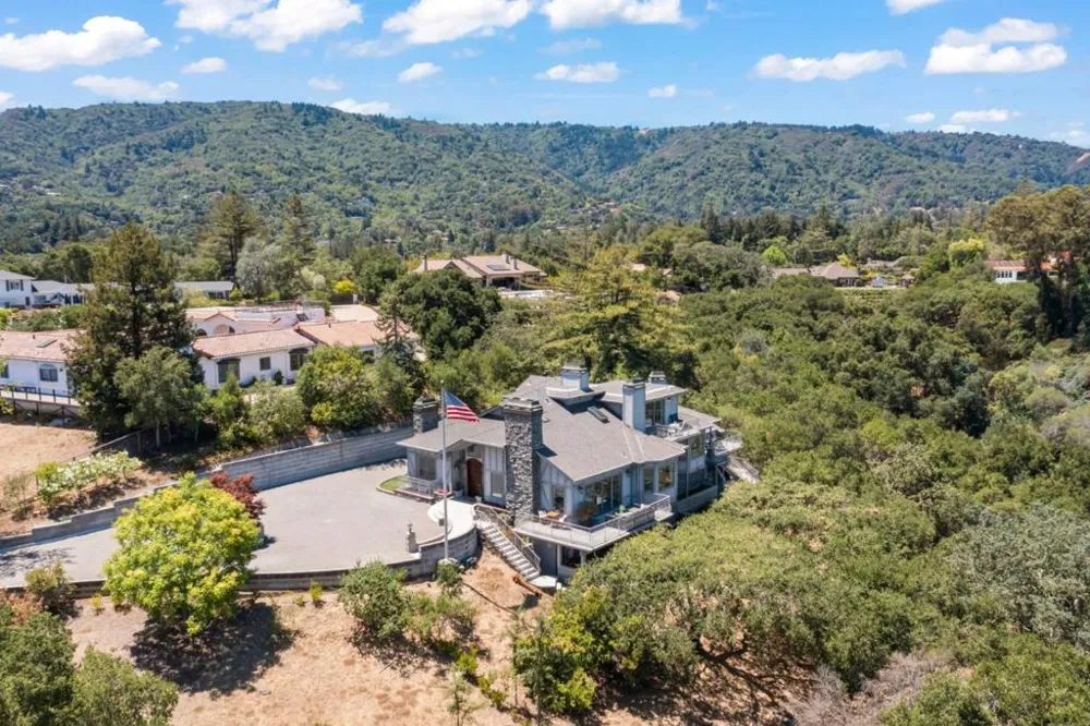 15217 Sobey Road Saratoga, CA 95070