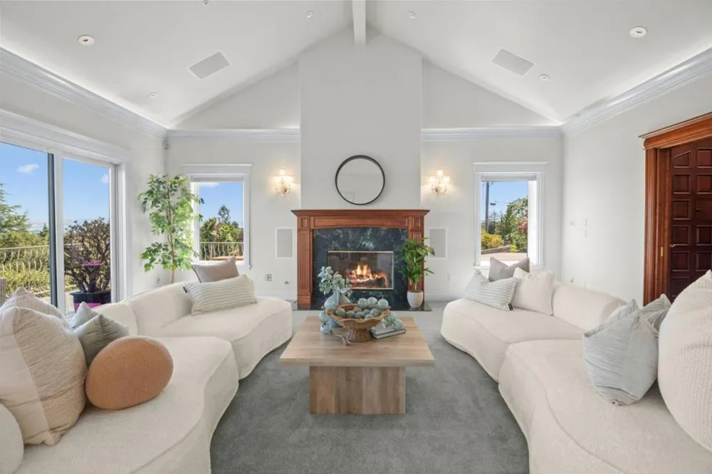 15217 Sobey Road Saratoga, CA 95070