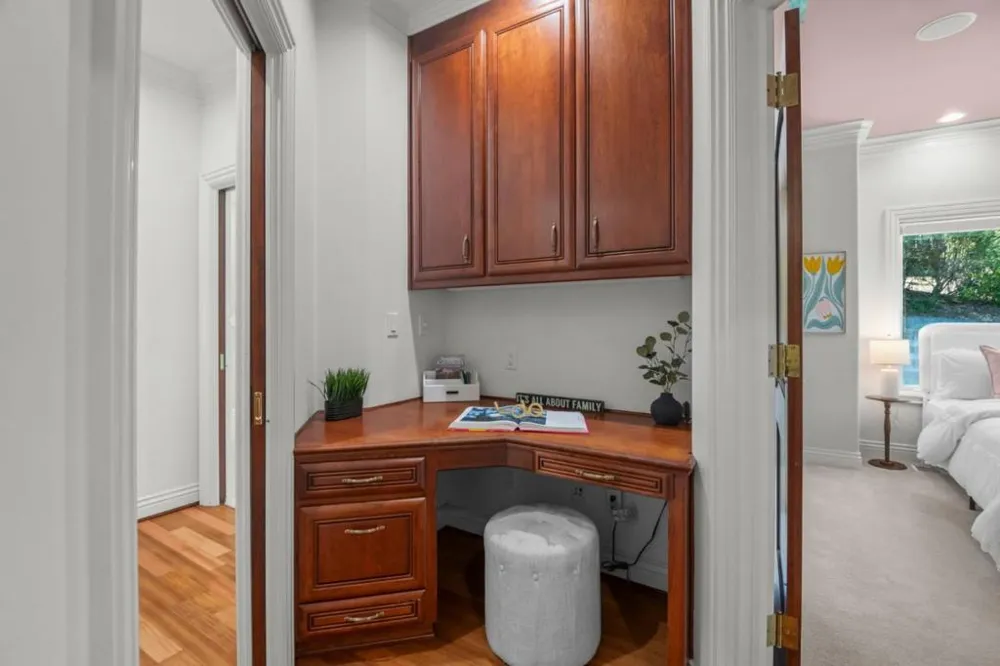 15217 Sobey Road Saratoga, CA 95070