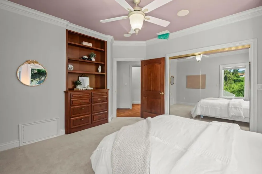 15217 Sobey Road Saratoga, CA 95070