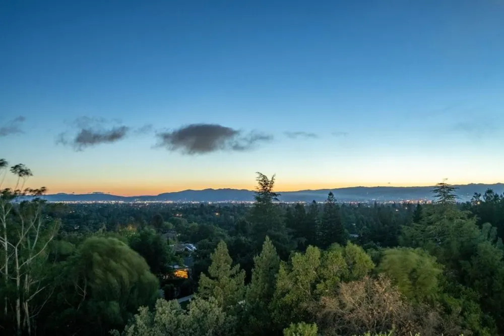 15217 Sobey Road Saratoga, CA 95070