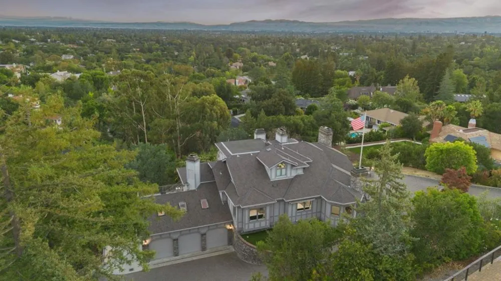 15217 Sobey Road Saratoga, CA 95070
