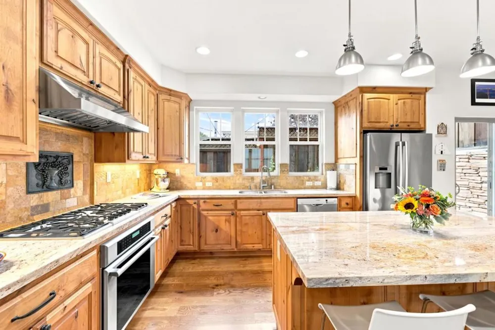 398 San Carlos Avenue El Granada, CA 94018