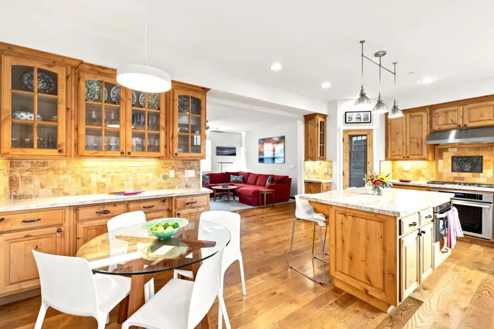 398 San Carlos Avenue El Granada, CA 94018