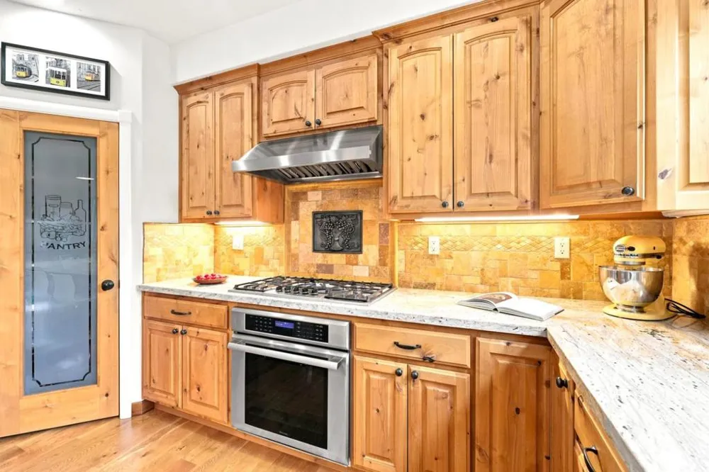 398 San Carlos Avenue El Granada, CA 94018