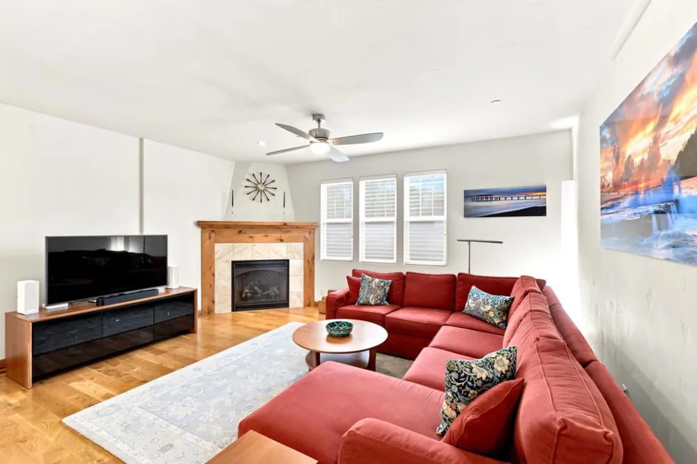 398 San Carlos Avenue El Granada, CA 94018