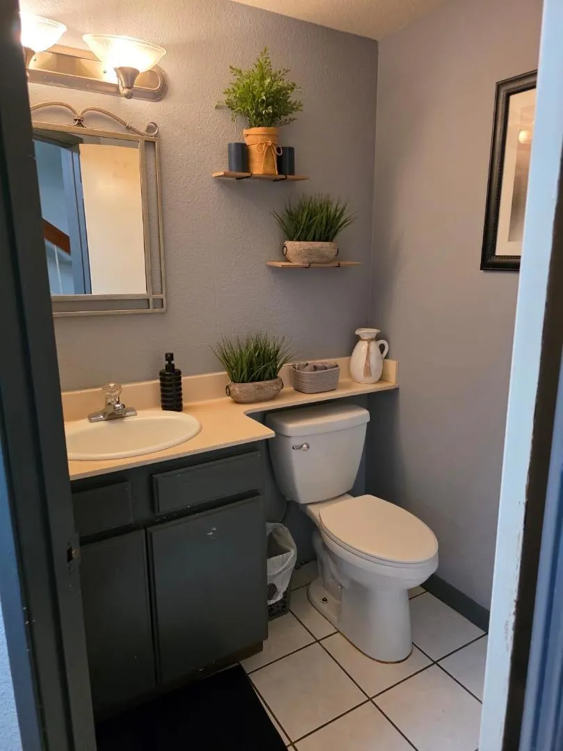 7075 Princevalle Street Gilroy, CA 95020