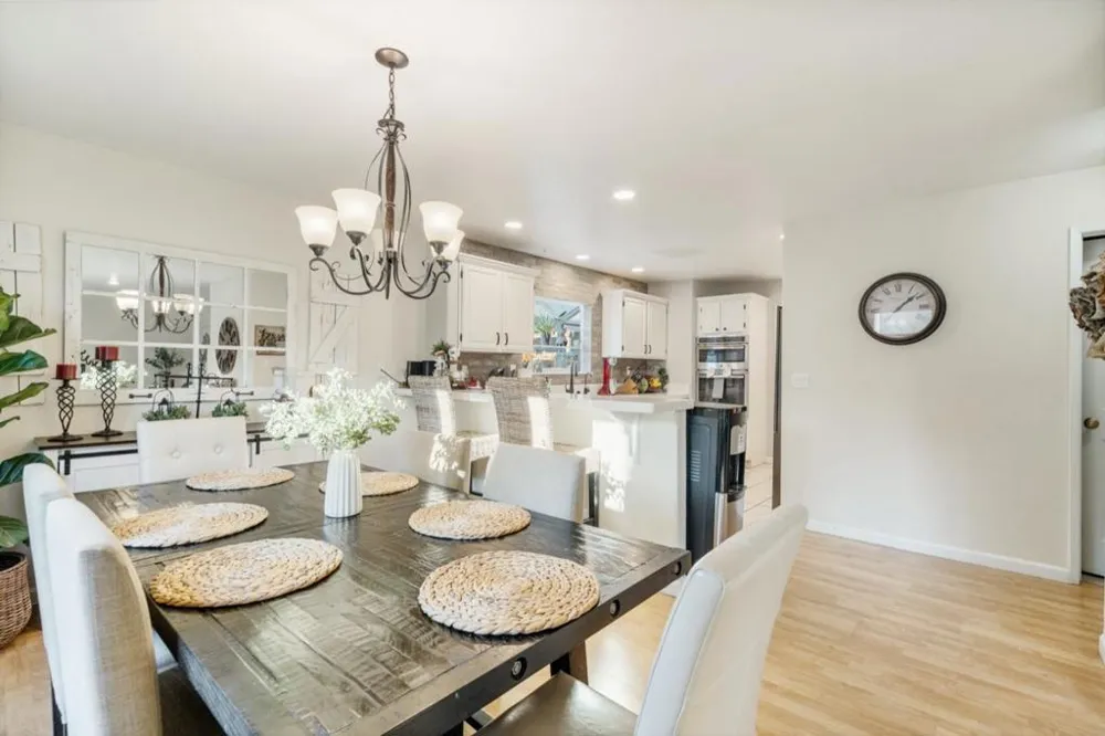 1090 Los Altos Drive Hollister, CA 95023