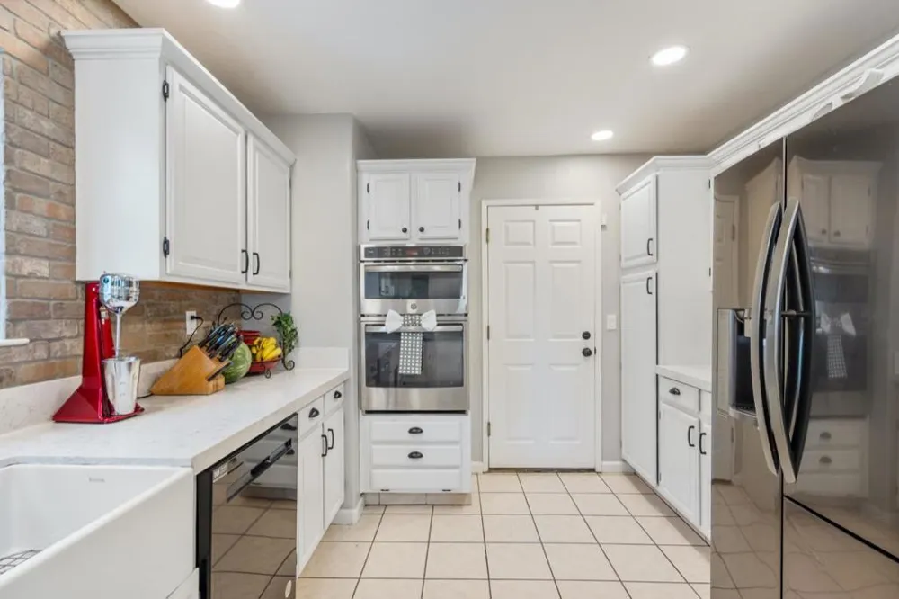 1090 Los Altos Drive Hollister, CA 95023