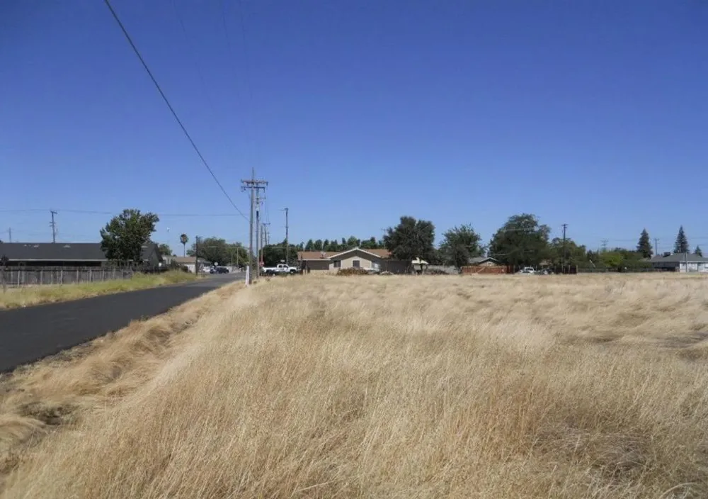 7825 Robinette Road Sacramento, CA 95828