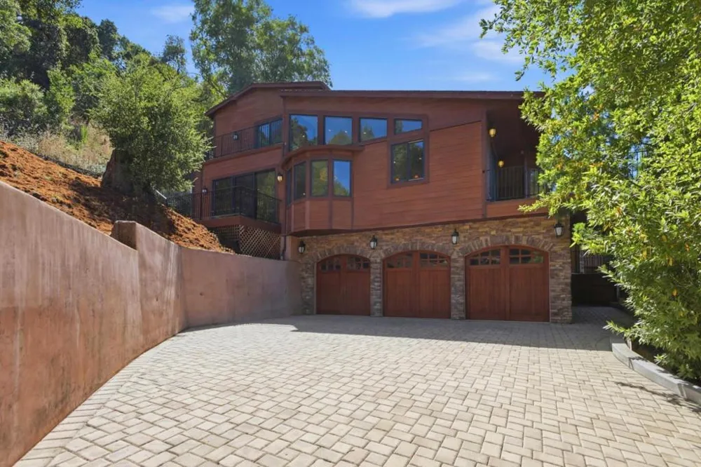 3911 Pepper Tree Court Redwood City, CA 94061