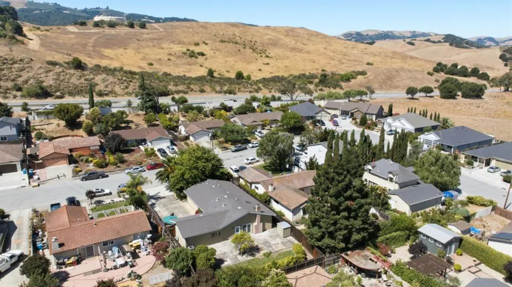 502 7th Street San Juan Bautista, CA 95045