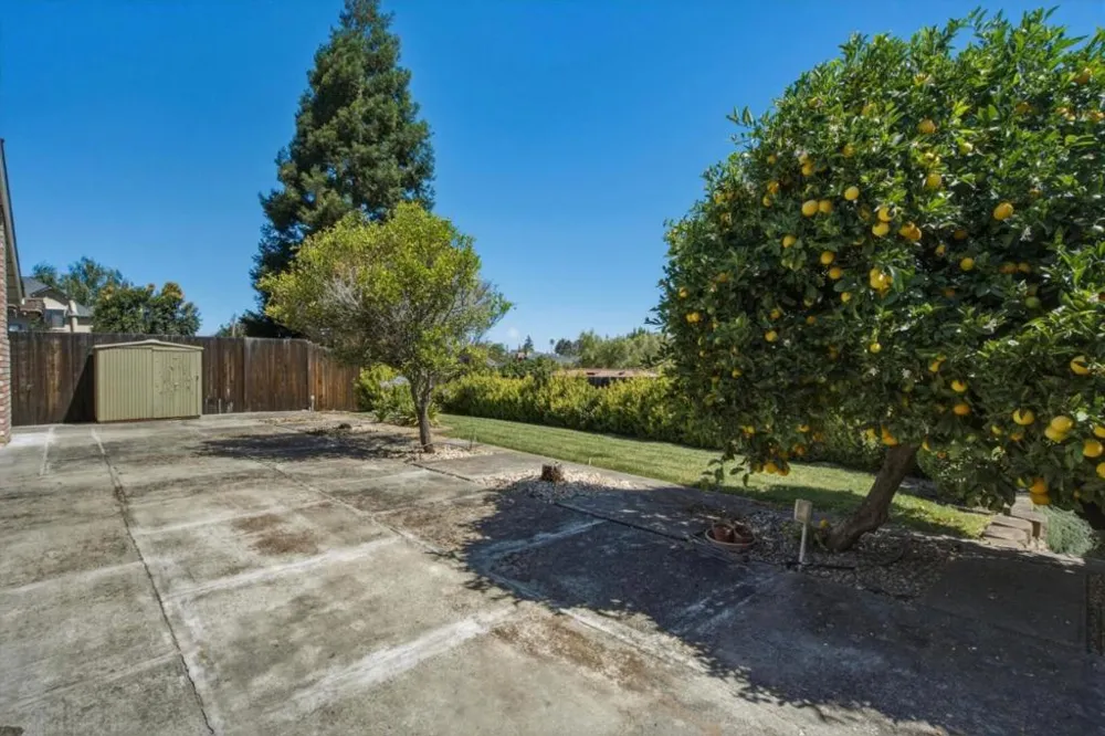 502 7th Street San Juan Bautista, CA 95045