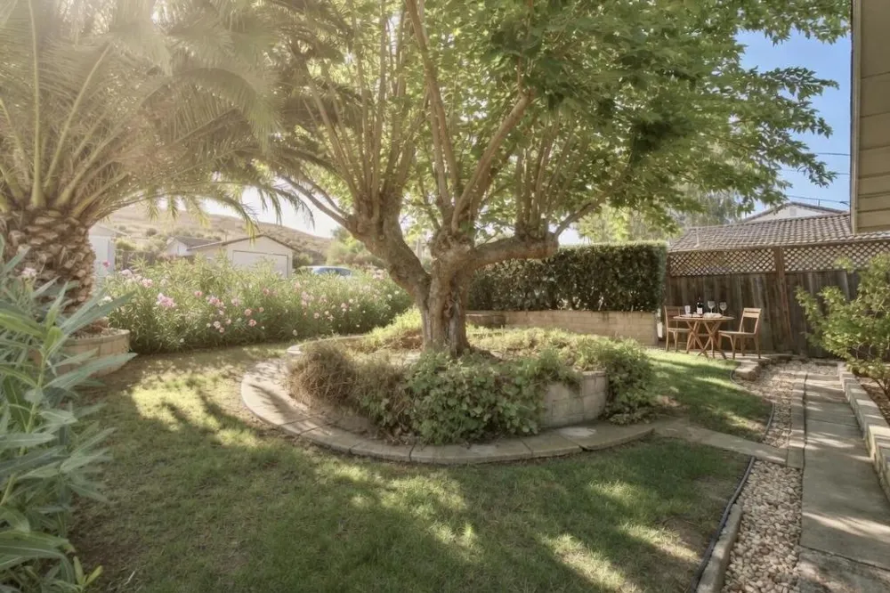 502 7th Street San Juan Bautista, CA 95045