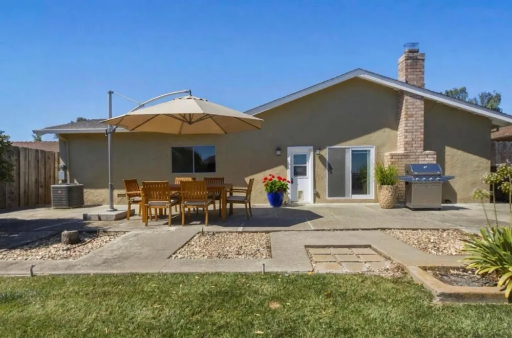 502 7th Street San Juan Bautista, CA 95045