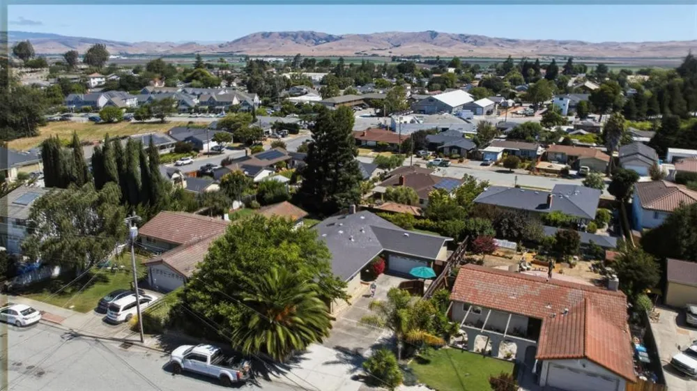 502 7th Street San Juan Bautista, CA 95045