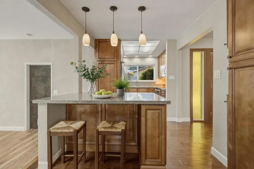 502 7th Street San Juan Bautista, CA 95045