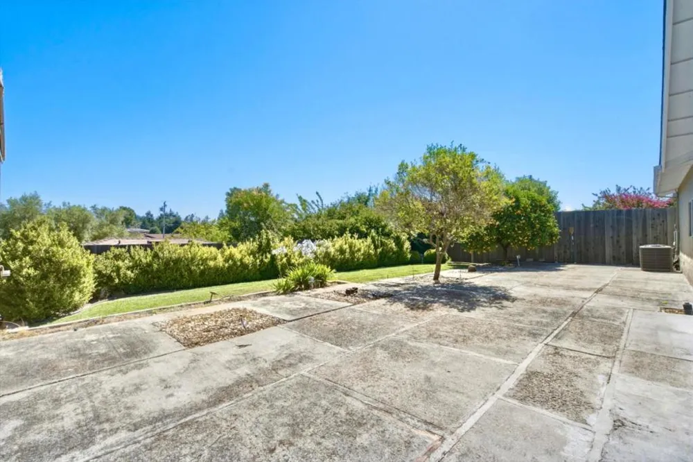 502 7th Street San Juan Bautista, CA 95045
