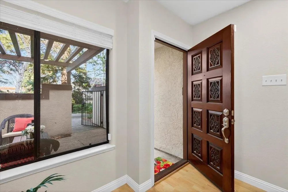 582 Pimlico Court Walnut Creek, CA 94597