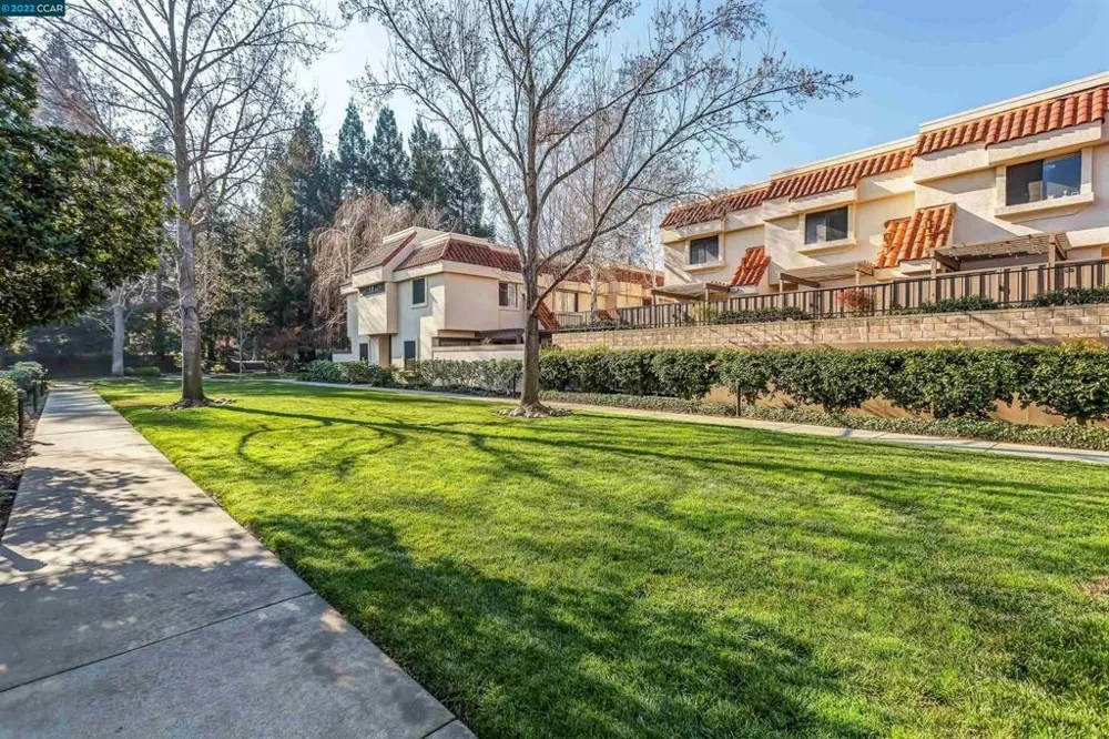 582 Pimlico Court Walnut Creek, CA 94597