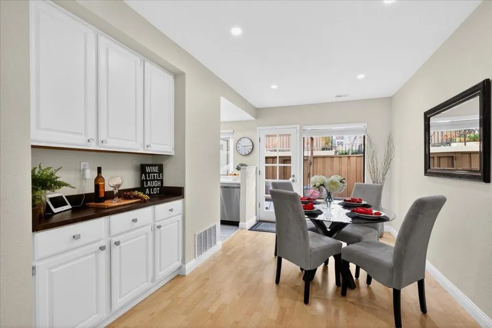 582 Pimlico Court Walnut Creek, CA 94597