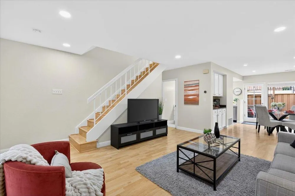 582 Pimlico Court Walnut Creek, CA 94597