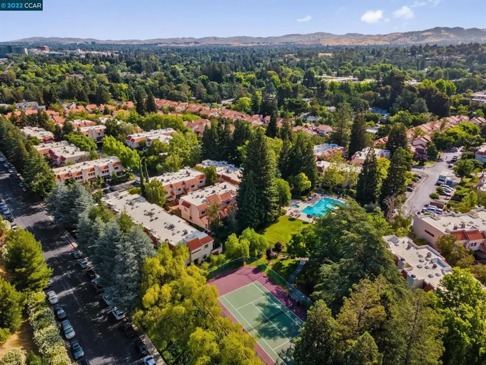 582 Pimlico Court Walnut Creek, CA 94597