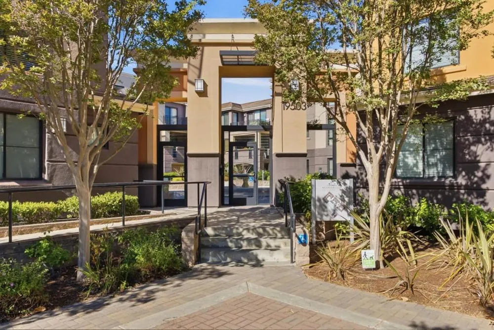 19503 Stevens Creek Boulevard #320 Cupertino, CA 95014