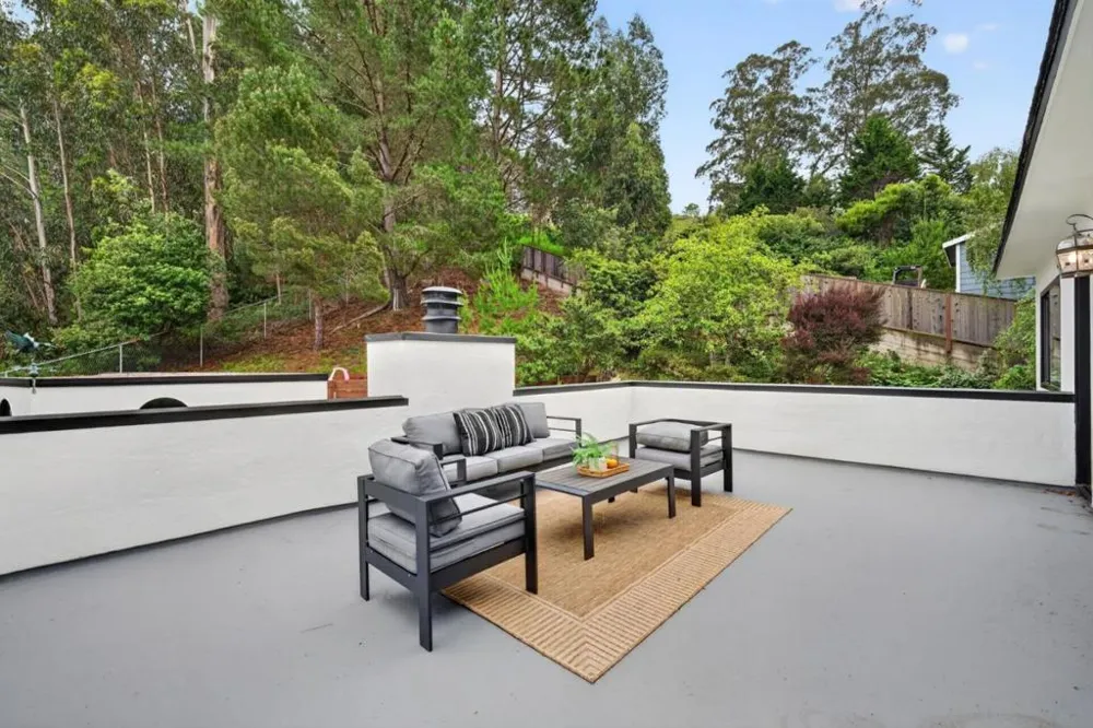 1523 Perez Dr Pacifica, CA 94044