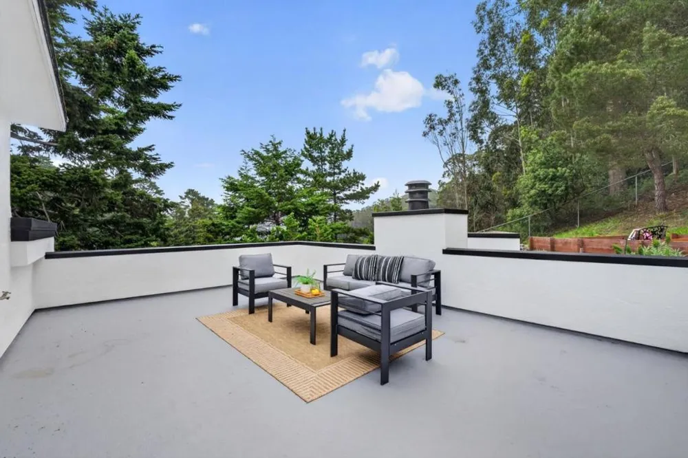 1523 Perez Dr Pacifica, CA 94044