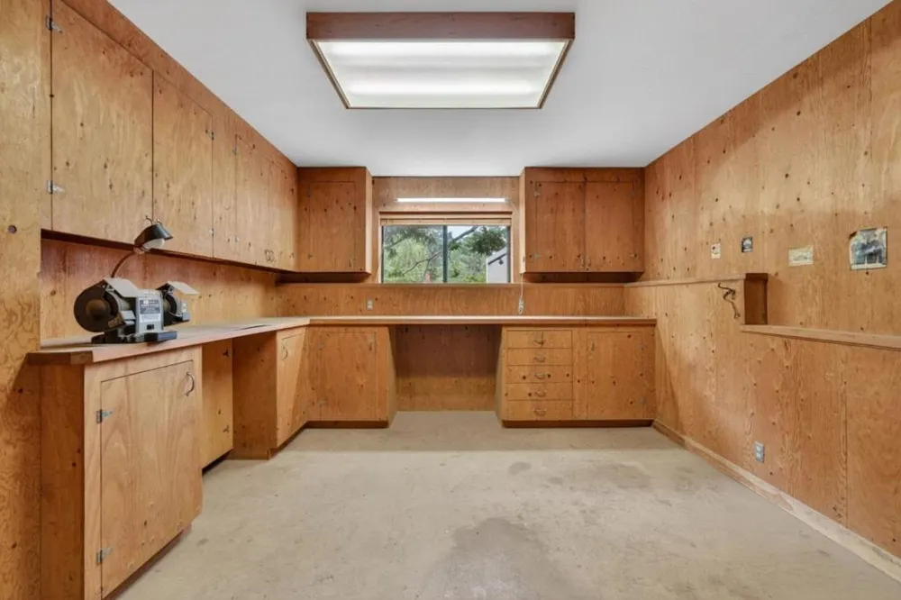 1523 Perez Dr Pacifica, CA 94044
