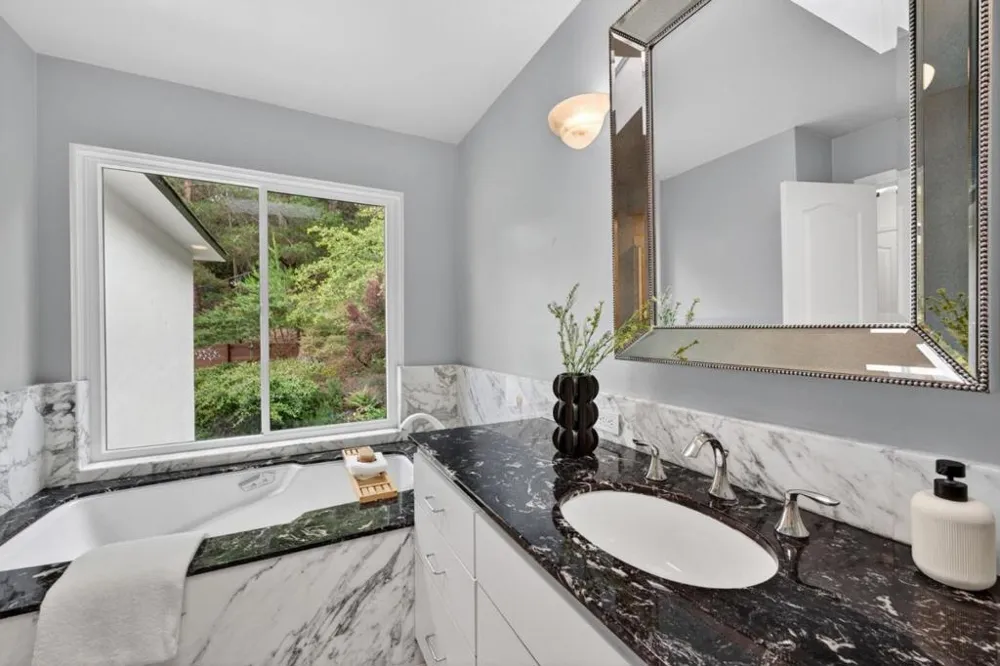 1523 Perez Dr Pacifica, CA 94044