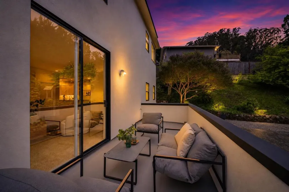 1523 Perez Dr Pacifica, CA 94044
