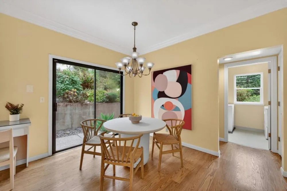 1523 Perez Dr Pacifica, CA 94044