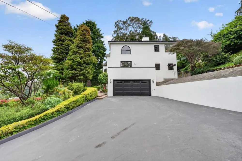 1523 Perez Dr Pacifica, CA 94044