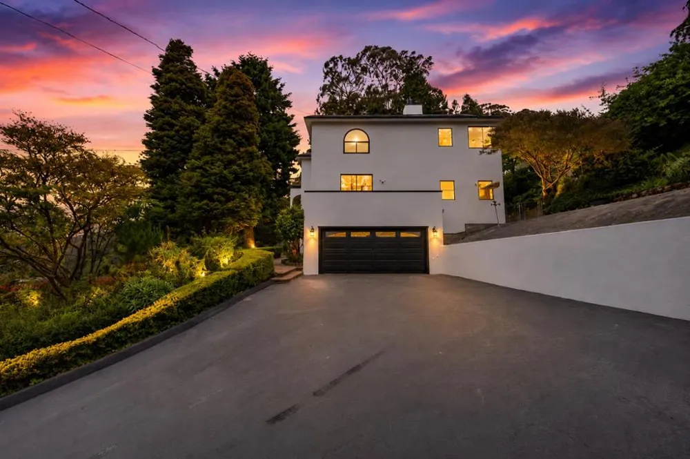 1523 Perez Dr Pacifica, CA 94044