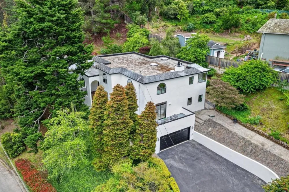 1523 Perez Dr Pacifica, CA 94044