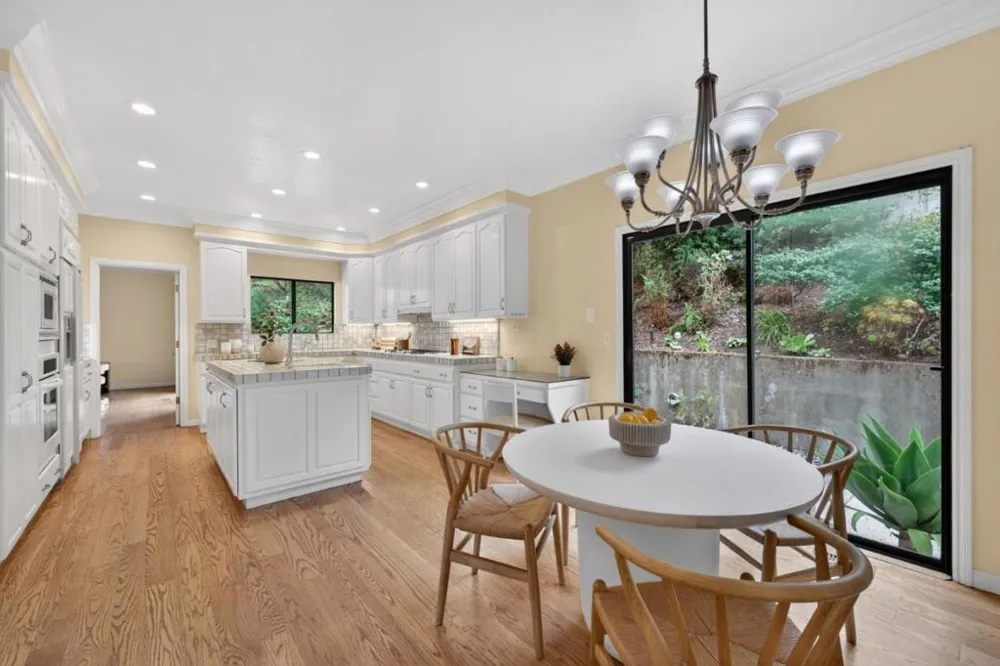 1523 Perez Dr Pacifica, CA 94044