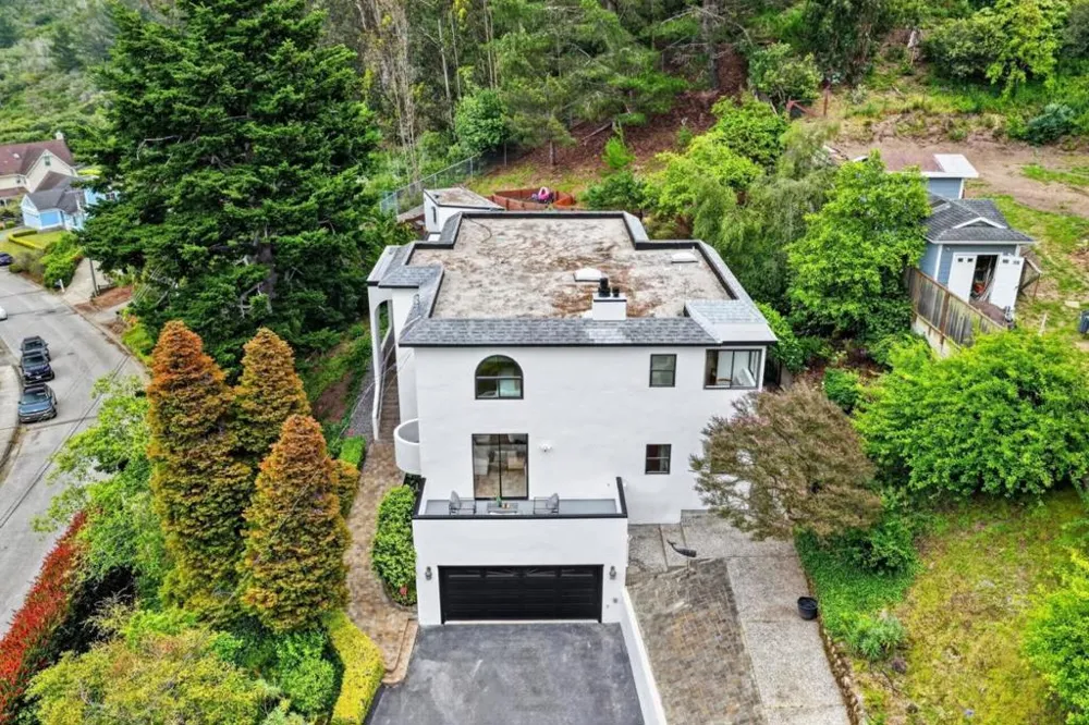 1523 Perez Dr Pacifica, CA 94044