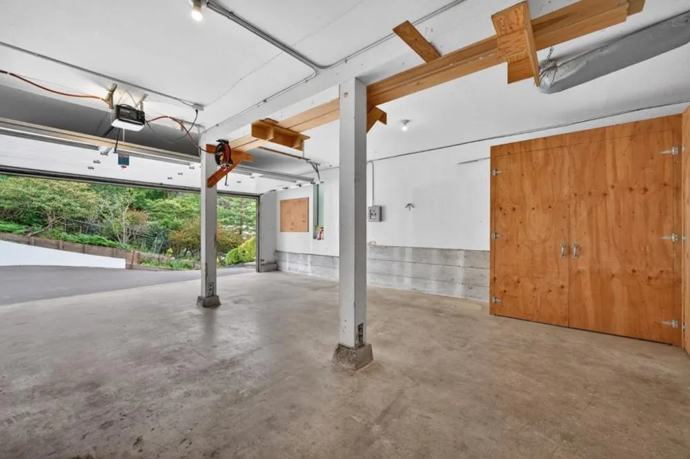 1523 Perez Dr Pacifica, CA 94044