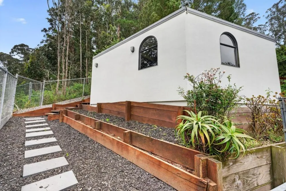1523 Perez Dr Pacifica, CA 94044