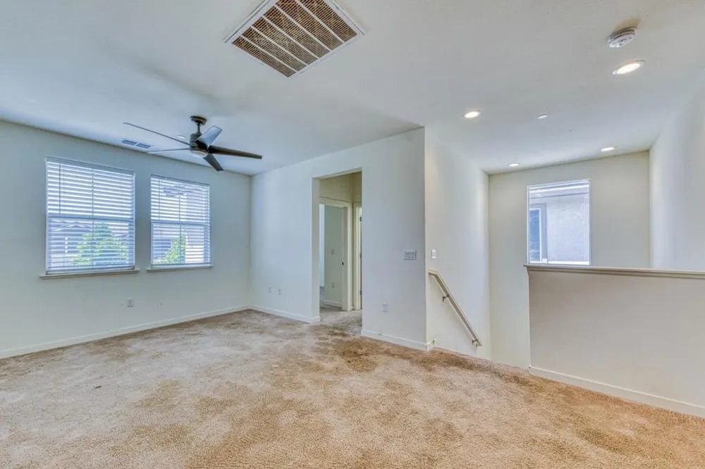 271 Lamplighter Lane Hollister, CA 95023