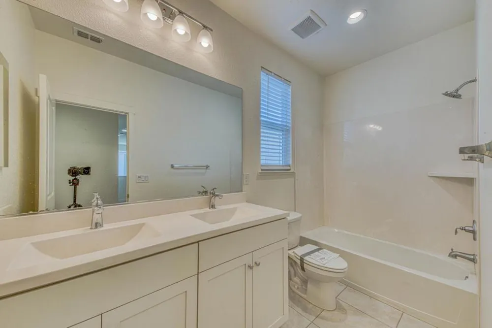 271 Lamplighter Lane Hollister, CA 95023
