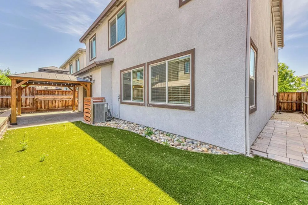 271 Lamplighter Lane Hollister, CA 95023