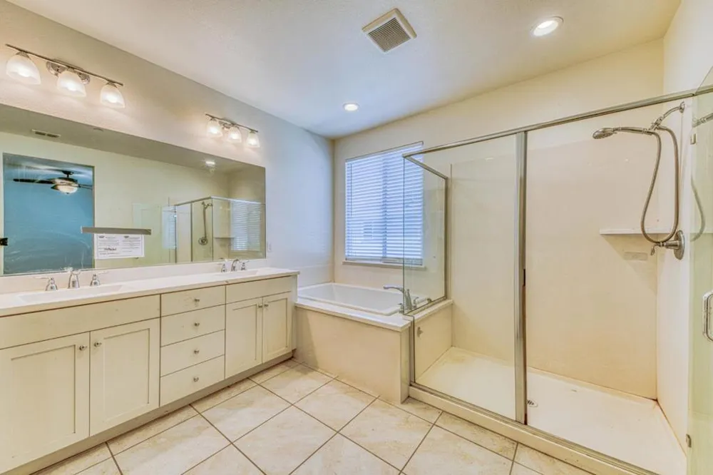 271 Lamplighter Lane Hollister, CA 95023