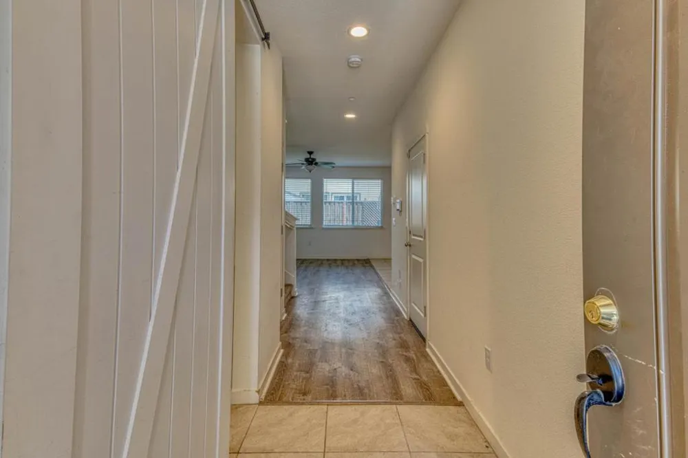 271 Lamplighter Lane Hollister, CA 95023