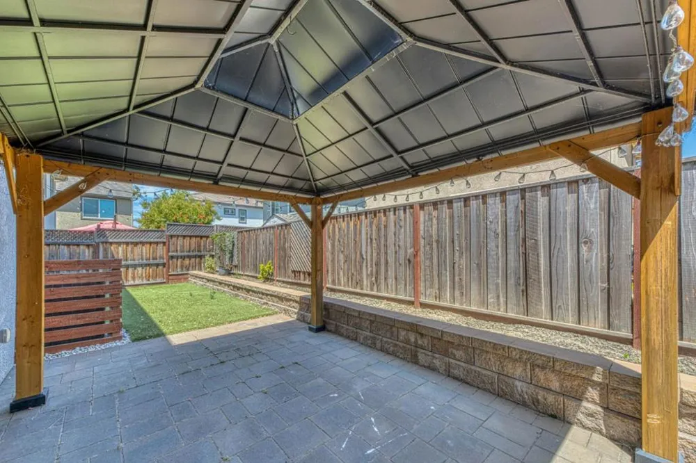 271 Lamplighter Lane Hollister, CA 95023