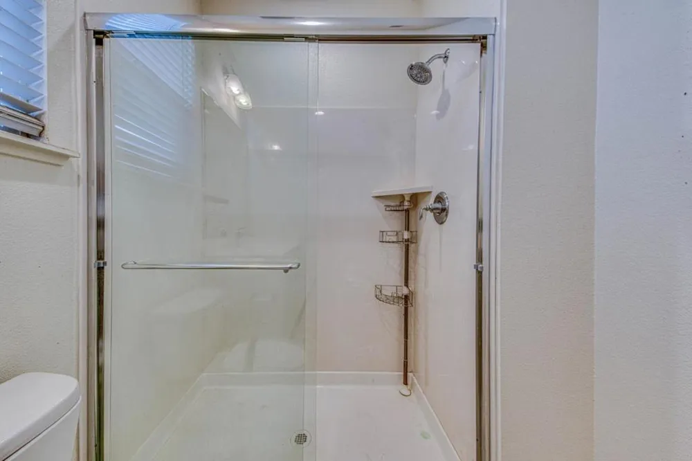 271 Lamplighter Lane Hollister, CA 95023
